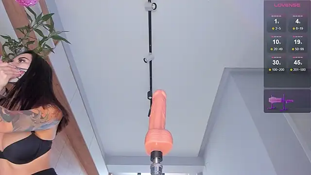 maakimo online show from 03/17/25, 08:07