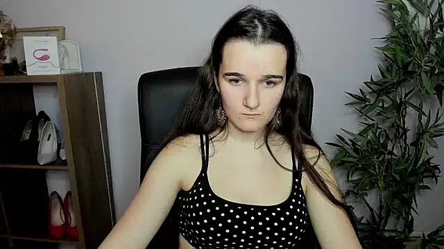 Snapshot of KateDelight chatting on 12/08/24, 08:58 KateDelight online show from 12/08/24, 08:58