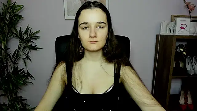 Snapshot of KateDelight chatting on 02/02/25, 07:30 KateDelight online show from 02/02/25, 07:30