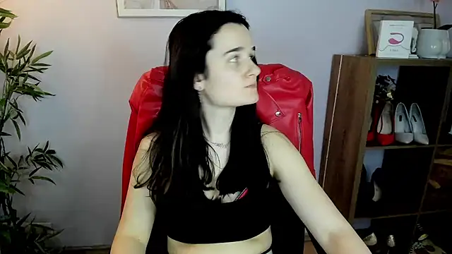 Snapshot of KateDelight chatting on 03/02/25, 02:10 KateDelight online show from 03/02/25, 02:10