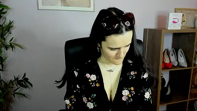 Snapshot of KateDelight chatting on 03/22/25, 07:36 KateDelight online show from 03/22/25, 07:36