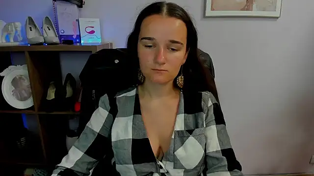 Snapshot of KateDelight chatting on 09/14/25, 06:34 KateDelight online show from 09/14/25, 06:34