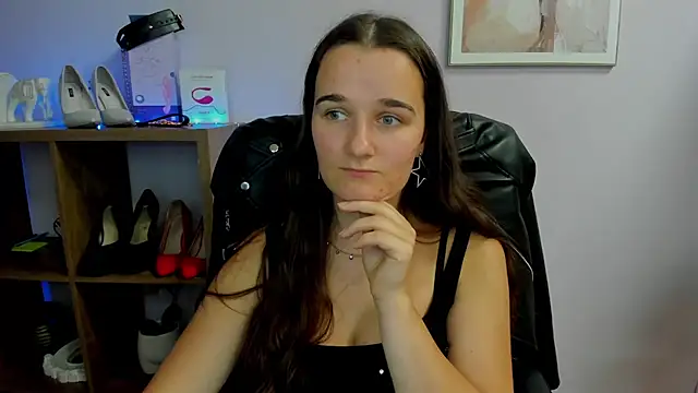 Snapshot of KateDelight chatting on 09/25/25, 01:59 KateDelight online show from 09/25/25, 01:59