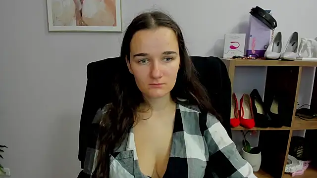 Snapshot of KateDelight chatting on 10/11/25, 06:34 KateDelight online show from 10/11/25, 06:34