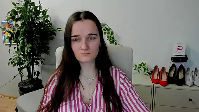 Snapshot of KateDelight chatting on 02/19/26, 02:46 KateDelight online show from 02/19/26, 02:46