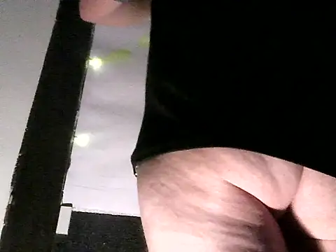 prcalek19 online show from 11/08/25, 05:12