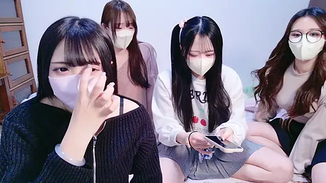 Snapshot of nathi_ko_xo chatting on 02/28/26, 10:49 nathi ko xo online show from 02/28/26, 10:49