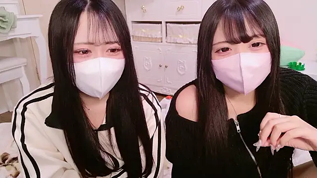 Snapshot of nathi_ko_xo chatting on 03/03/26, 01:28 nathi ko xo online show from 03/03/26, 01:28