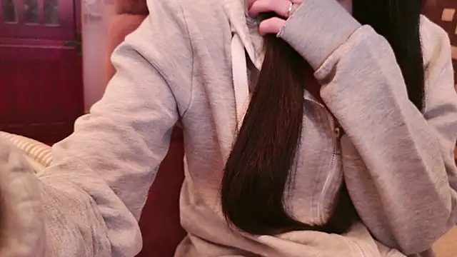 Snapshot of sayaka_xo chatting on 02/05/25, 03:42 sayaka xo online show from 02/05/25, 03:42