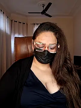 Snapshot of SEXY-Sardarni chatting on 01/08/26, 08:05 SEXY-Sardarni online show from 01/08/26, 08:05