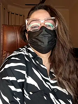 Snapshot of SEXY-Sardarni chatting on 01/12/26, 03:28 SEXY-Sardarni online show from 01/12/26, 03:28