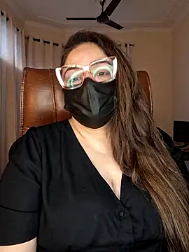 Snapshot of SEXY-Sardarni chatting on 01/18/26, 08:51 SEXY-Sardarni online show from 01/18/26, 08:51