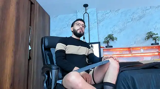 Snapshot of bruno_woods chatting on 03/05/25, 06:45 bruno woods online show from 03/05/25, 06:45