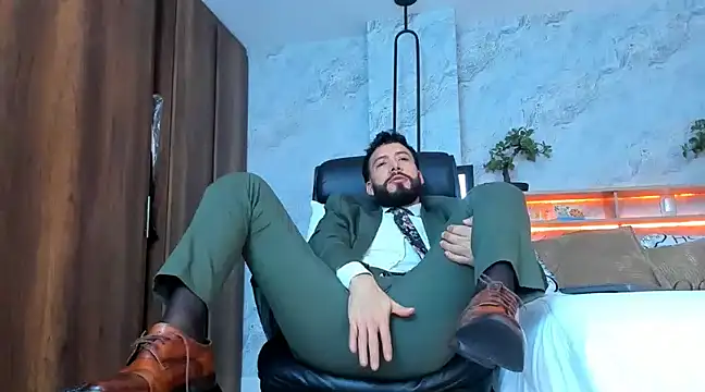 Snapshot of bruno_woods chatting on 03/11/25, 08:20 bruno woods online show from 03/11/25, 08:20