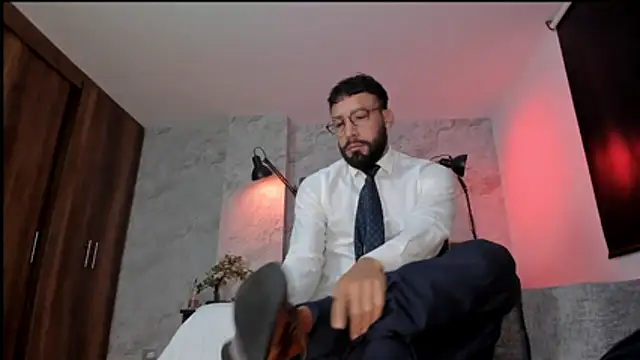 Snapshot of bruno_woods chatting on 12/02/25, 10:53 bruno woods online show from 12/02/25, 10:53