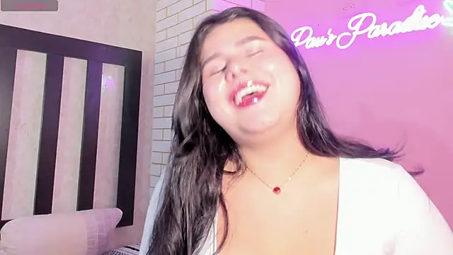 Snapshot of Putipaula3 chatting on 01/08/25, 07:24 Putipaula3 online show from 01/08/25, 07:24