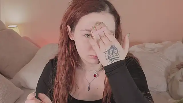 carolina elf online show from 11/14/25, 12:48