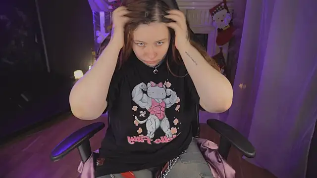 carolina elf online show from 12/14/25, 12:32