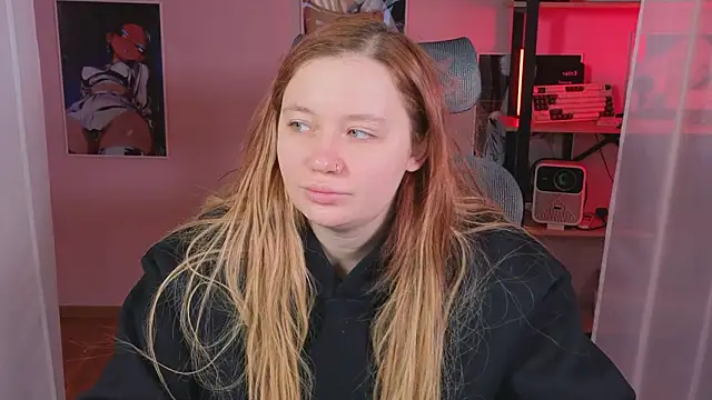 Snapshot of carolina_elf chatting on 02/28/26, 05:19 carolina elf online show from 02/28/26, 05:19