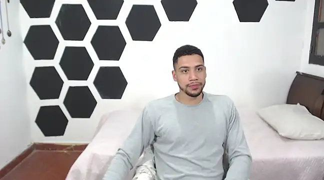 Jhors  Collens online show from 12/12/24, 04:37