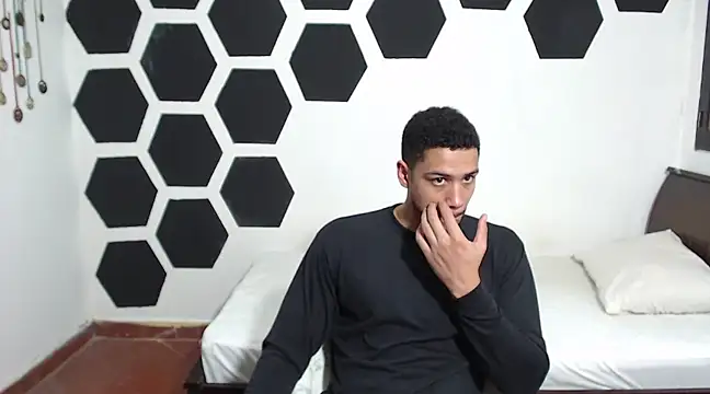 Jhors  Collens online show from 01/17/25, 07:19