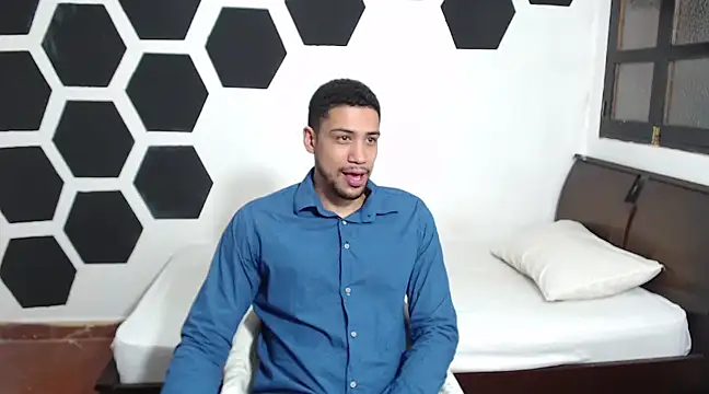 Jhors  Collens online show from 01/30/25, 07:39