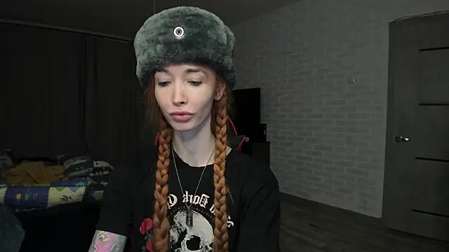 Roxy Silver online show from 02/18/25, 10:14