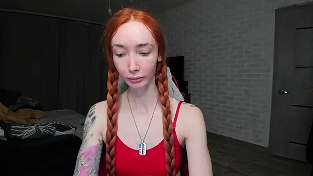 Roxy Silver online show from 11/11/25, 09:37