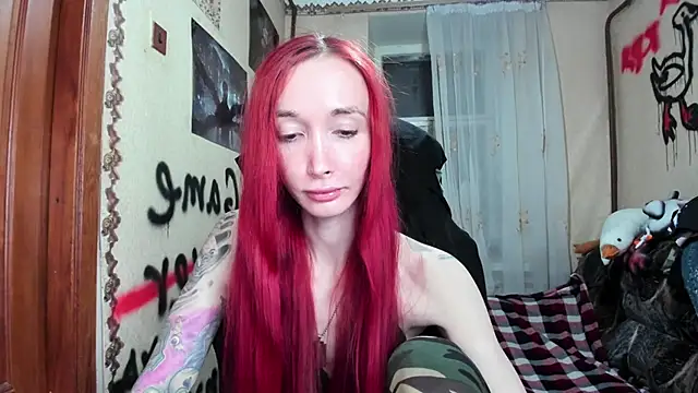 Snapshot of Roxy_Silver chatting on 01/12/26, 07:19 Roxy Silver online show from 01/12/26, 07:19