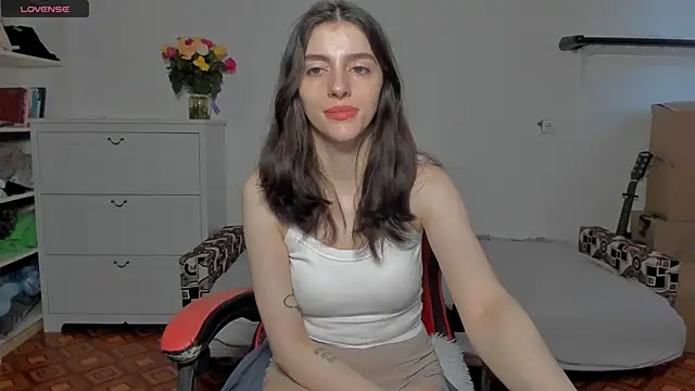 Snapshot of broosnica1 chatting on 03/31/26, 04:57 broosnica1 online show from 03/31/26, 04:57