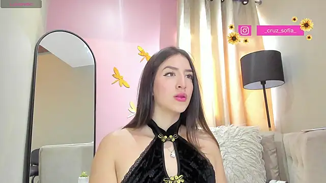  AlejaCruz  online show from 02/06/25, 05:30