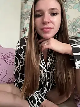 Snapshot of adel_secret chatting on 02/21/25, 07:23 adel secret online show from 02/21/25, 07:23