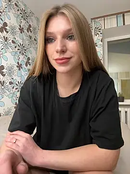 Snapshot of adel_secret chatting on 11/15/25, 08:16 adel secret online show from 11/15/25, 08:16