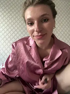 Snapshot of adel_secret chatting on 06/19/26, 01:15 adel secret online show from 06/19/26, 01:15