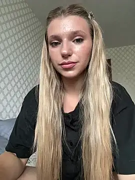 Snapshot of adel_secret chatting on 07/14/26, 11:16 adel secret online show from 07/14/26, 11:16