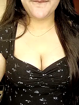 Snapshot of AK---47 chatting on 09/09/25, 03:44 AK---47 online show from 09/09/25, 03:44