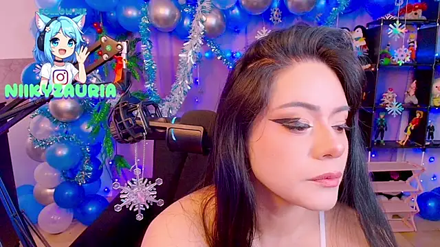 Snapshot of _niiky chatting on 12/20/25, 01:29 niiky online show from 12/20/25, 01:29