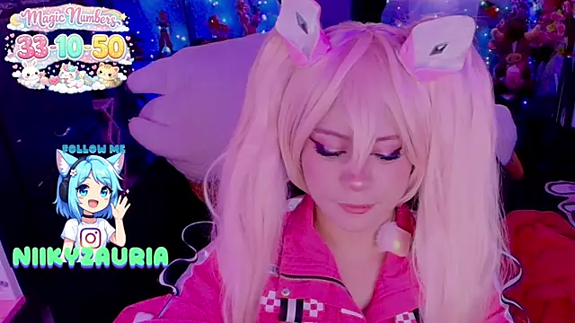  niiky online show from 05/11/26, 07:11