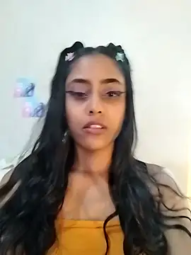 Snapshot of cleopatra-phaedra chatting on 03/29/26, 03:56 cleopatra-phaedra online show from 03/29/26, 03:56