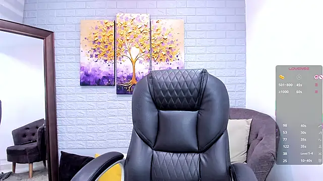  LaraMom  online show from 06/02/26, 07:38