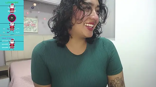 Snapshot of ema_saenz chatting on 12/13/24, 08:15 ema saenz online show from 12/13/24, 08:15