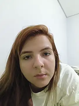 Snapshot of Bruninha_Hot10 chatting on 02/27/26, 06:35 Bruninha Hot10 online show from 02/27/26, 06:35