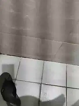 joejoe7 online show from 12/04/25, 01:53