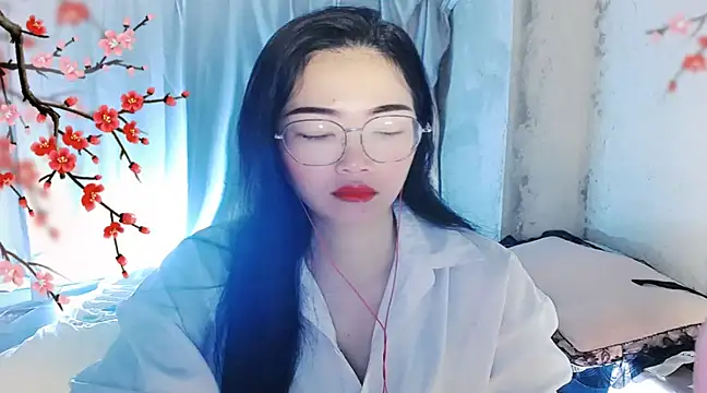 Snapshot of Floor_oo chatting on 12/08/24, 10:36 Floor oo online show from 12/08/24, 10:36