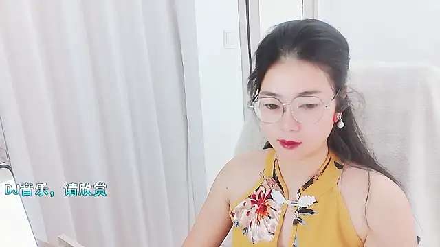 Snapshot of Floor_oo chatting on 01/13/26, 12:27 Floor oo online show from 01/13/26, 12:27