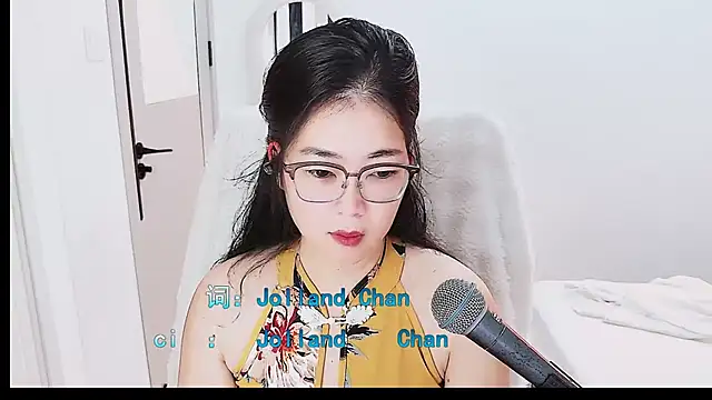 Snapshot of Floor_oo chatting on 07/28/26, 07:26 Floor oo online show from 07/28/26, 07:26