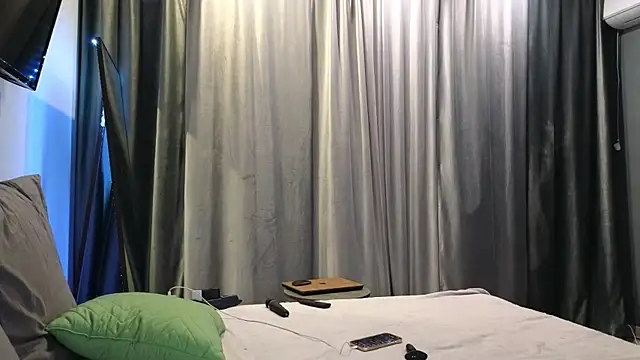 Snapshot of SophieInkk chatting on 03/08/26, 05:17 SophieInkk online show from 03/08/26, 05:17