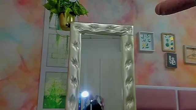 Idiris big online show from 01/29/25, 12:02