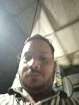 Snapshot of DeepakXxxR86 chatting on 03/05/26, 07:43 DeepakXxxR86 online show from 03/05/26, 07:43