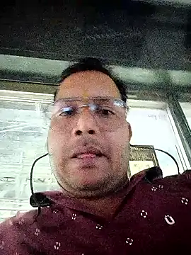 Snapshot of DeepakXxxR86 chatting on 03/10/26, 07:52 DeepakXxxR86 online show from 03/10/26, 07:52